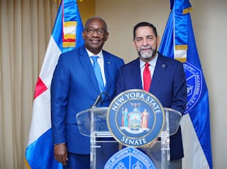 UASD planea homologar títulos universitarios en NY