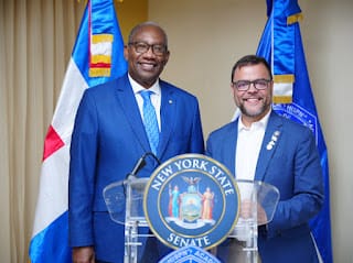 UASD planea homologar títulos universitarios en NY