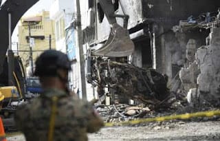 Aumentan a 32 los fallecidos por explosión en San Cristóbal