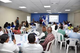 UASD entrena psiquiatras y psicólogos de San Cristóbal que asisten a damnificados por la tragedia 7 UASD entrena psiquiatras y psicólogos de San Cristóbal que asisten a damnificados por la tragedia