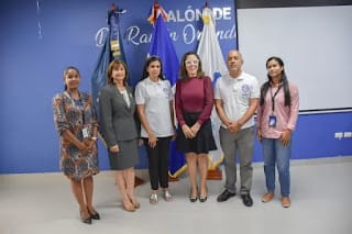 UASD entrena psiquiatras y psicólogos de San Cristóbal que asisten a damnificados por la tragedia 8 UASD entrena psiquiatras y psicólogos de San Cristóbal que asisten a damnificados por la tragedia