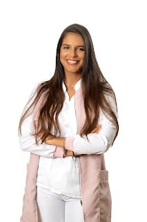 Recomienda durante el verano tener una alimentación adecuada, consumir líquidos y una rutina ejercicios