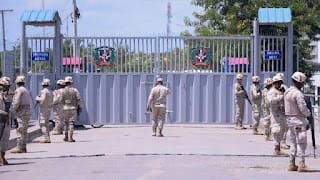Gobierno ordena cierre de la frontera y suspende visado a haitianos 5
