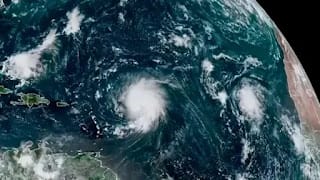 El huracán Lee ralentiza su velocidad pero sus vientos ganarán fuerza en los próximos días 5