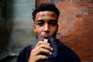 Prohibición de Fumar y Vapear en Centros Educativos: Recomendación Crucial de la OMS 5
