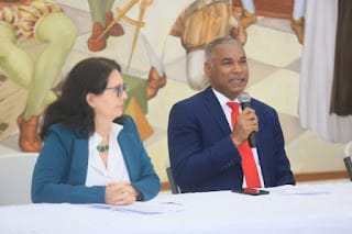 UASD, MESCYT y Embajada de Francia en RD anuncian congreso sobre la enseñanza del francés 3 UASD, MESCYT y Embajada de Francia en RD anuncian congreso sobre la enseñanza del francés