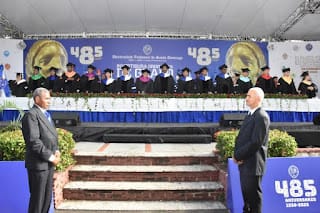 UASD inviste 3,547 nuevos profesionales durante la celebración del 485 aniversario de su fundación 7 UASD inviste 3,547 nuevos profesionales durante la celebración del 485 aniversario de su fundación