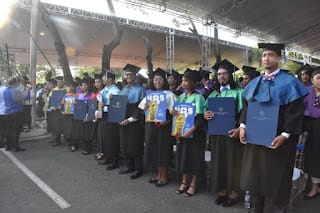 UASD inviste 3,547 nuevos profesionales durante la celebración del 485 aniversario de su fundación 9 UASD inviste 3,547 nuevos profesionales durante la celebración del 485 aniversario de su fundación