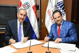 Mescyt y Universidad de Santander Ofrecen 50,000 Becas Virtuales a Docentes Dominicanos 5