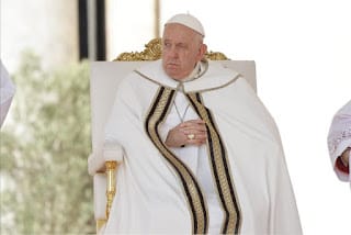 El papa aconseja separarse "un poco" del teléfono para cuidar la vida interior 5