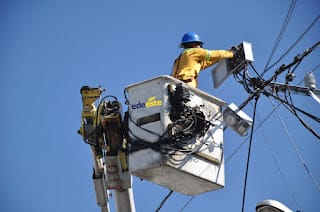 EDEESTE rehabilita el servicio al 99.6 por ciento de los clientes afectados por las lluvias recientes 5