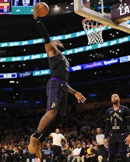 LeBron James hace historia en triunfo de Lakers al llegar a 39 mil puntos en la NBA 7 LeBron James hace historia en triunfo de Lakers al llegar a 39 mil puntos en la NBA