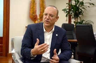 “El crecimiento de Santiago debe ser planificado” La Ausencia de planificación genera caos 5
