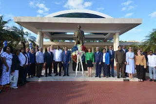 UASD rinde tributo al patricio Juan Pablo Duarte por el 211 aniversario de su natalicio