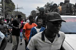 Al menos un muerto durante las protestas violentas en numerosas ciudades de Haití 19 Al menos un muerto durante las protestas violentas en numerosas ciudades de Haití