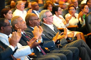 Presidente Abinader asegura que su gobierno está comprometido con la construcción de un Estado moderno y eficiente