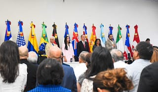 Mescyt abre convocatoria de becas internacionales en 59 universidades del mundo