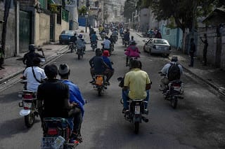 Al menos un muerto durante las protestas violentas en numerosas ciudades de Haití 22 Al menos un muerto durante las protestas violentas en numerosas ciudades de Haití