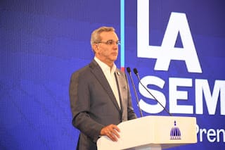 Gobierno tendrá "respuesta drástica" si presos que escaparon de cárcel de Haití ingresan a RD 3 Gobierno tendrá "respuesta drástica" si presos que escaparon de cárcel de Haití ingresan a RD