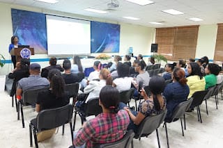 EL PROGRAMA SOLIDARIDAD Y ESPERANZA Y LA UNIDAD DE GÉNERO DEL RECINTO UASD SANTIAGO REALIZAN CONFERENCIA SOBRE LA VIOLENCIA INTRAFAMILIAR