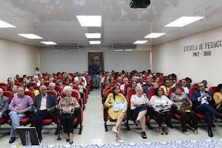 UASD publica libro sobre Mitos de la Educación y una Nueva Forma de Aprender