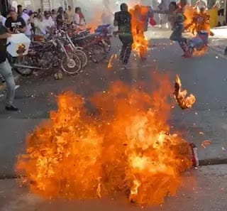 Muere uno de los niños que resultó quemado en carnaval de Salcedo