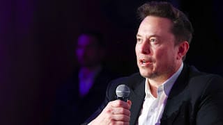 Musk predice que la IA superará a los humanos más inteligentes en 2025 5