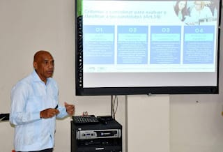 Vicerrectoría de Investigación y Postgrado UASD imparte taller sobre la Carrera Nacional de Investigadores en UASD Recinto Barahona