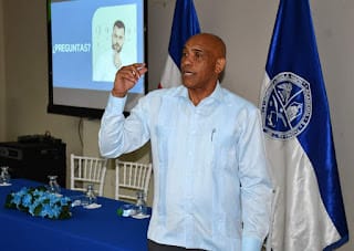 Vicerrectoría de Investigación y Postgrado UASD imparte taller sobre la Carrera Nacional de Investigadores en UASD Recinto Barahona