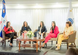 Ministerio de Educación celebra junto a Microsoft el día Internacional de las las Niñas en las TIC 5