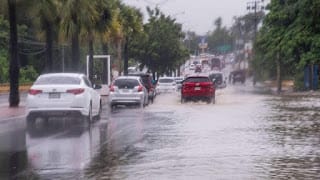 Lluvias continuarán durante toda la semana laboral; 19 provincias en alerta 5