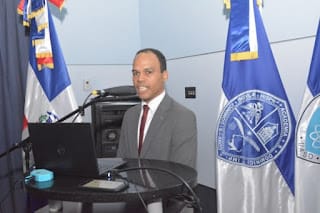 UASD organiza conferencia sobre el estrés laboral