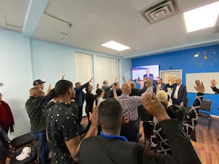 Juramentacion de los equipos de campaña del Bronx y Mahatthan* Frente universitario con Luis 4+ 8 Juramentacion de los equipos de campaña del Bronx y Mahatthan* Frente universitario con Luis 4+