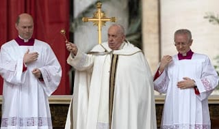 El papa pide decisiones “valientes” y “eficaces” a los Gobiernos “a favor de la familia” 7 El papa pide decisiones “valientes” y “eficaces” a los Gobiernos “a favor de la familia”