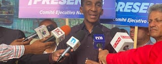 FAPROUASD exige regularización de estatus y pago a decenas de maestro