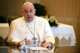 El papa anima a los gobernantes a «abrir puertas de paz» con el diálogo 5