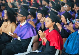 La UASD inviste 2,048 profesionales en Santiago con motivo al 65 aniversario de la Expedición del 14 de junio