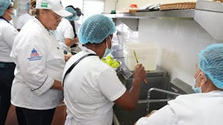 Inabie refuerza conocimientos de proveedores para garantizar correcta preparación y distribución de la alimentación escolar