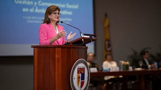 Vicepresidenta enfatiza que la transformación del país comienza en las aulas y es responsabilidad de todos