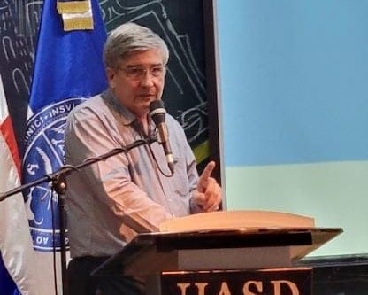 Director Instituto de Energía UASD expone sobre el futuro del sistema eléctrico en RD