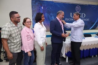 Dr. Oscar Benliza dista conferencia «Prompt Masculinidad Positiva»: Un Éxito en la UASD Santiago