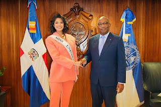 La UASD Recibe a Miss Universo 2023: Una Charla sobre Sueños y Superación