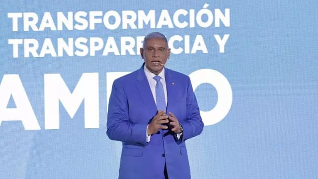 Ministro Jesús Vásquez llama a pacto por la paz y la educación