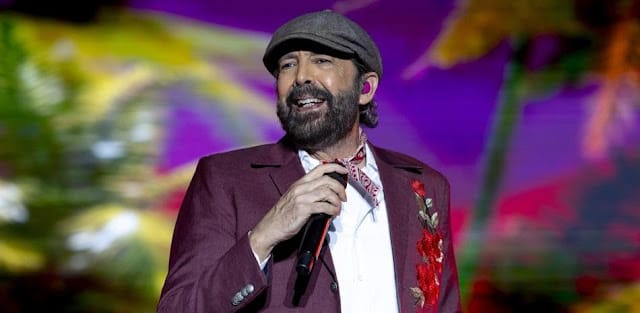 Juan Luis Guerra encanta a Málaga con su música y energía