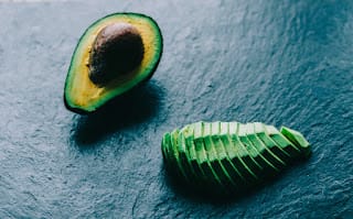 ¿Qué beneficios para la salud nos traen los aguacates?