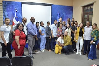 UASD Recinto Santiago Realiza Encuentro con Egresados de Ciencias de la Salud para Formar Asociación de Egresados
