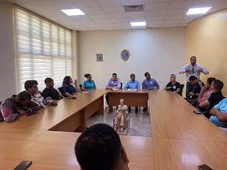 Juan Arias Fuentes se reúne con Dirigentes Estudiantiles en preparación para elecciones del 18 de octubre