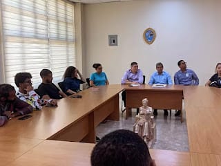 Juan Arias Fuentes se reúne con Dirigentes Estudiantiles en preparación para elecciones del 18 de octubre