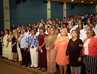 UASD Recinto Santiago Entrega Gafetes a Estudiantes de Bioanálisis: Un Paso Crucial Hacia la Práctica Profesional