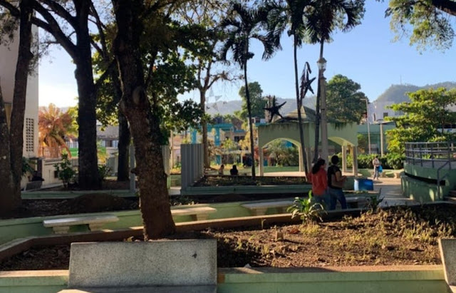 Prohíben alcohol, vapers, hookah y música alta en parque de Sabana Grande de Boyá